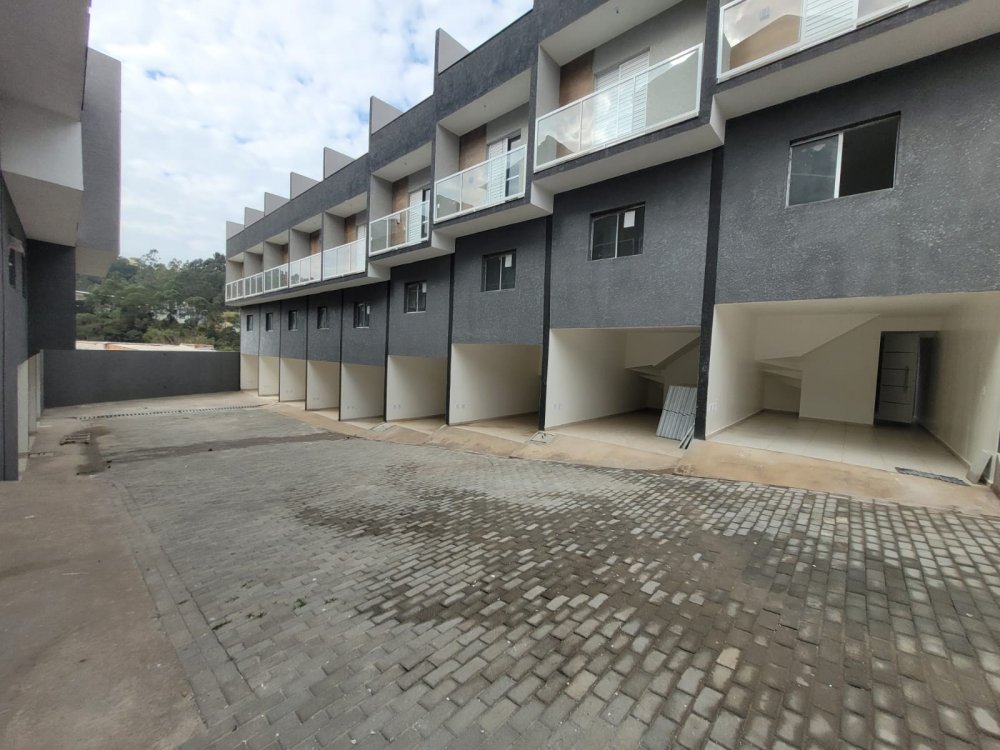 Sobrado Geminado - Venda - Residencial Santo Antonio - Franco da Rocha - SP